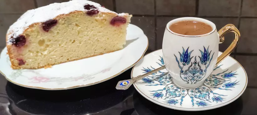 Vişneli kek – meggyes sütemény című cikk borítóképe