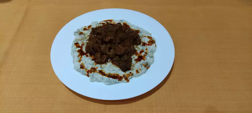 Alinazik Kebabı – borjúragu padlizsánnal című cikk borítóképe