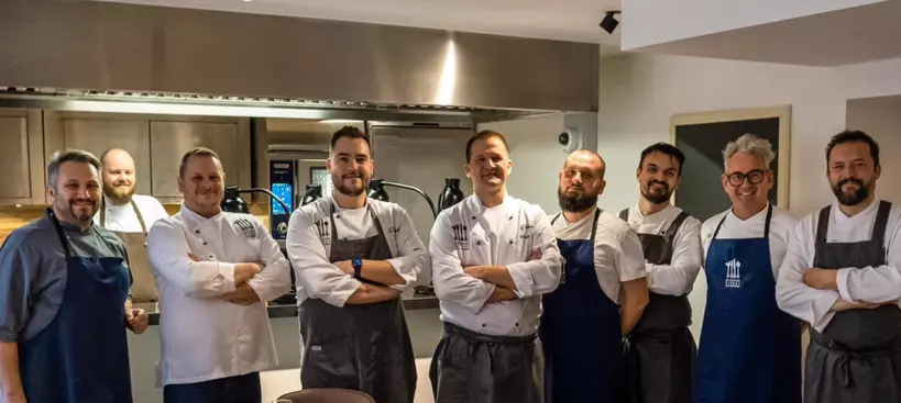 Boldog születésnapot, Kistücsök! című cikk borítóképe