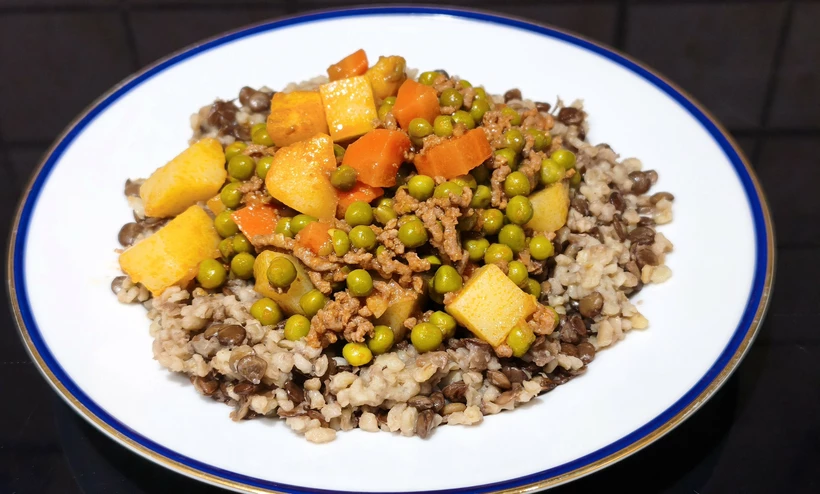 Húsos borsóragu – etli bezelye yemeği című cikk borítóképe