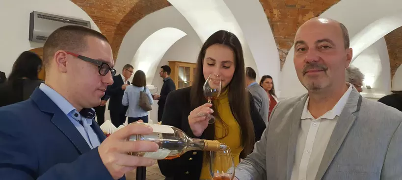 Tokaji aszúk a harmadik és a negyedik X-ben című cikk borítóképe