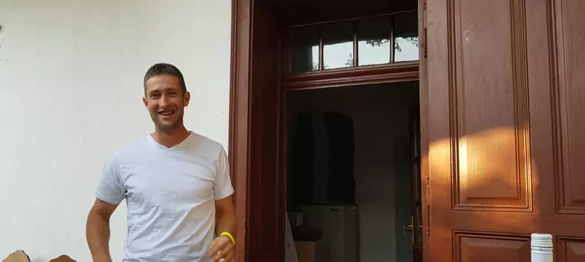 Szavakon túli üzenet című cikk borítóképe