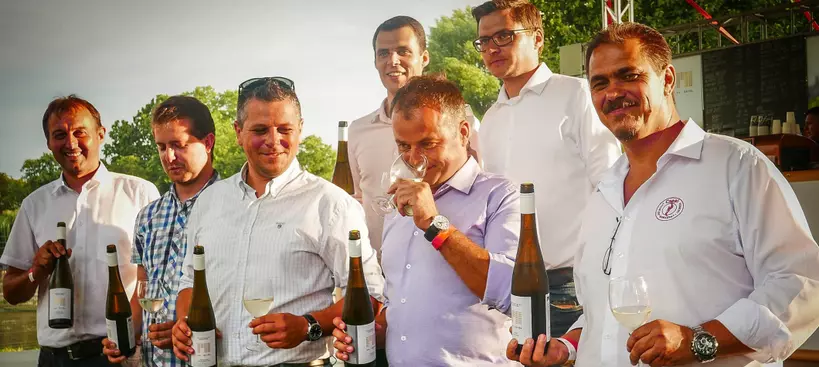 PH-Érték: Pannonhalma hat arca című cikk borítóképe