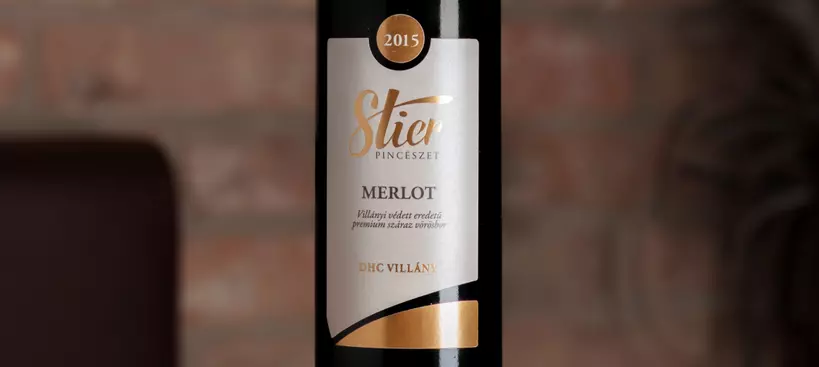 Stier Pincészet: Merlot 2015 című cikk borítóképe