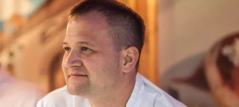 Új irányt kell vennünk című cikk borítóképe