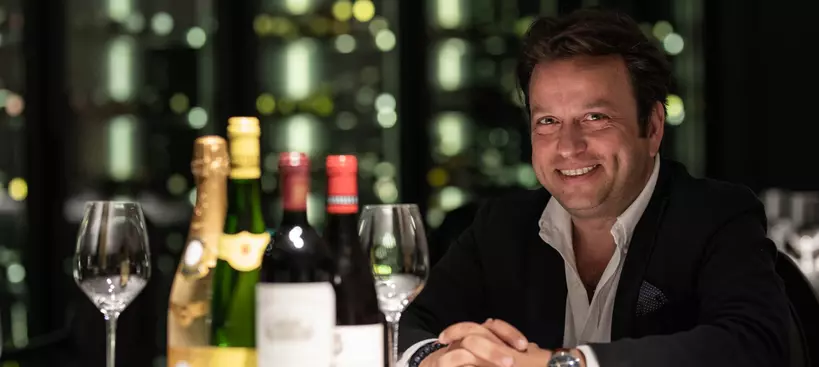 A jó sommelier szupernindzsa című cikk borítóképe