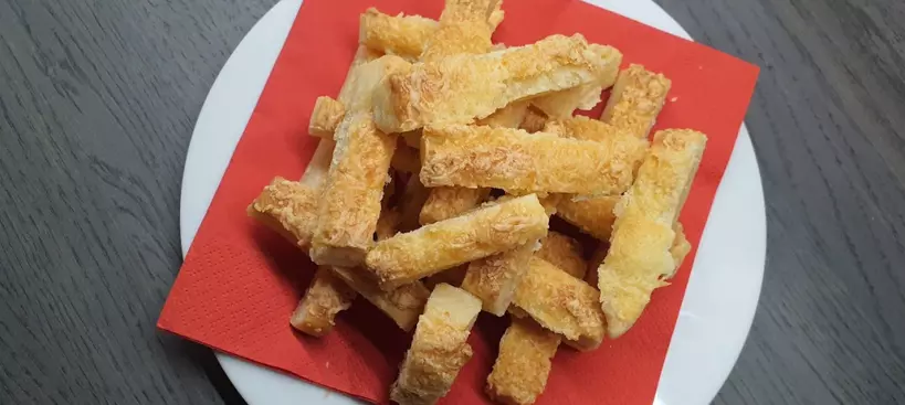 Soksajtos rúd című cikk borítóképe