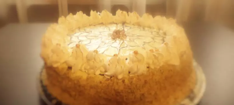 Az Esterházy-torta című cikk borítóképe