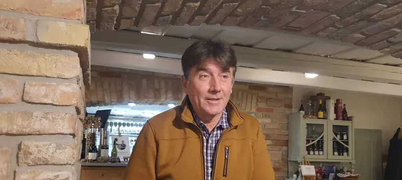 Egy este Pálffyéknál című cikk borítóképe