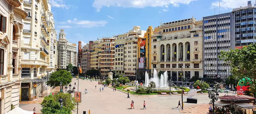 Utazz velem – Valencia, az élhető város című cikk borítóképe