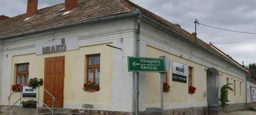 Borvacsora Trombitás Tamással című cikk borítóképe