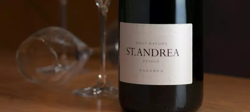St. Andrea Pincészet: Kadarka Brut Nature Pezsgő 2015 című cikk borítóképe