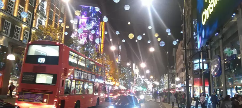 Advent Londonban című cikk borítóképe