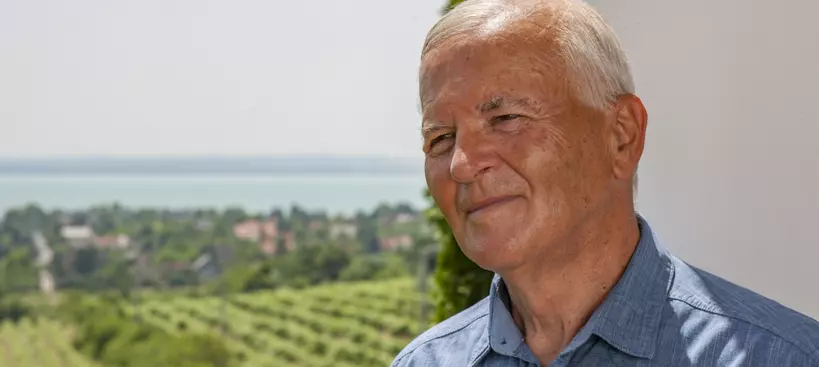 Az eleganciára szavazok című cikk borítóképe