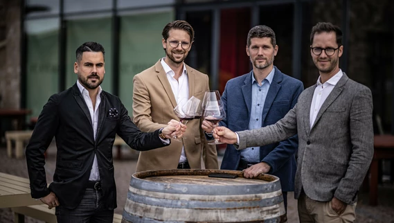  című cikk borítóképe