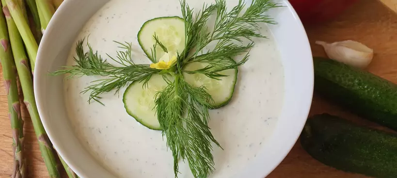 Feta sajtos mártogatós című cikk borítóképe