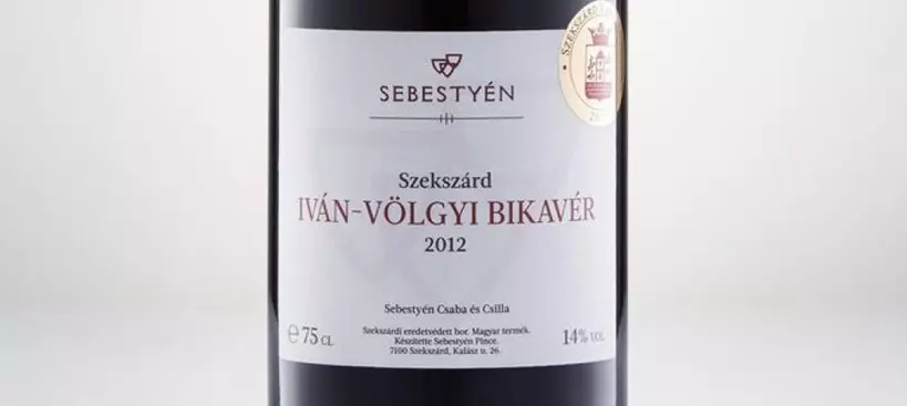Sebestyén Pince: Iván-völgyi Bikavér 2012 című cikk borítóképe