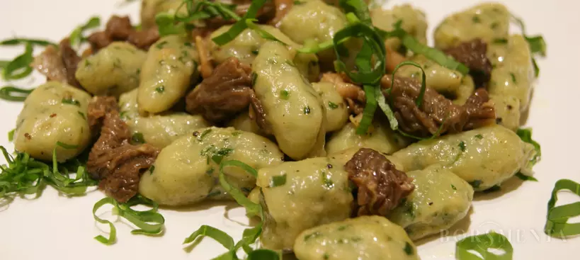 Tavaszíz: kucsmagombás gnocchi című cikk borítóképe