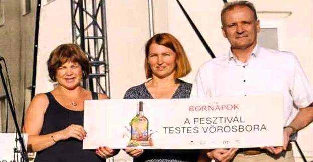  című cikk borítóképe