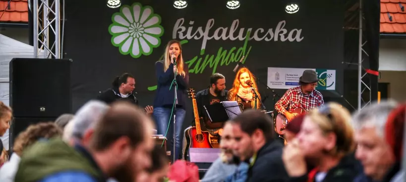Startol az első BOLDOGkisfalud Feszt! című cikk borítóképe