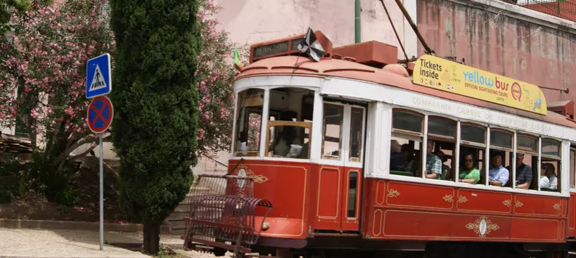 Lisszabon, az ismeretlen ismerős 1. című cikk borítóképe