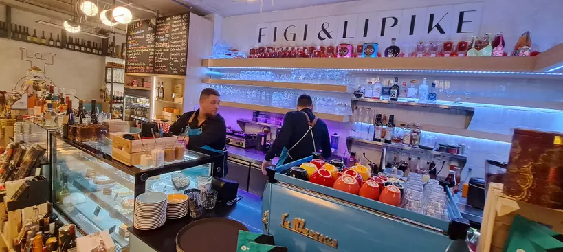 Külvárosi kiválóságok című cikk borítóképe