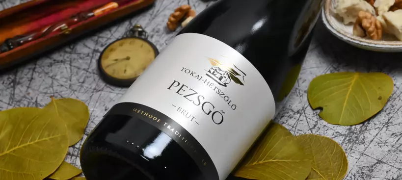 Tokaj-Hétszőlő Szőlőbirtok: Pezsgő Brut 2019 című cikk borítóképe